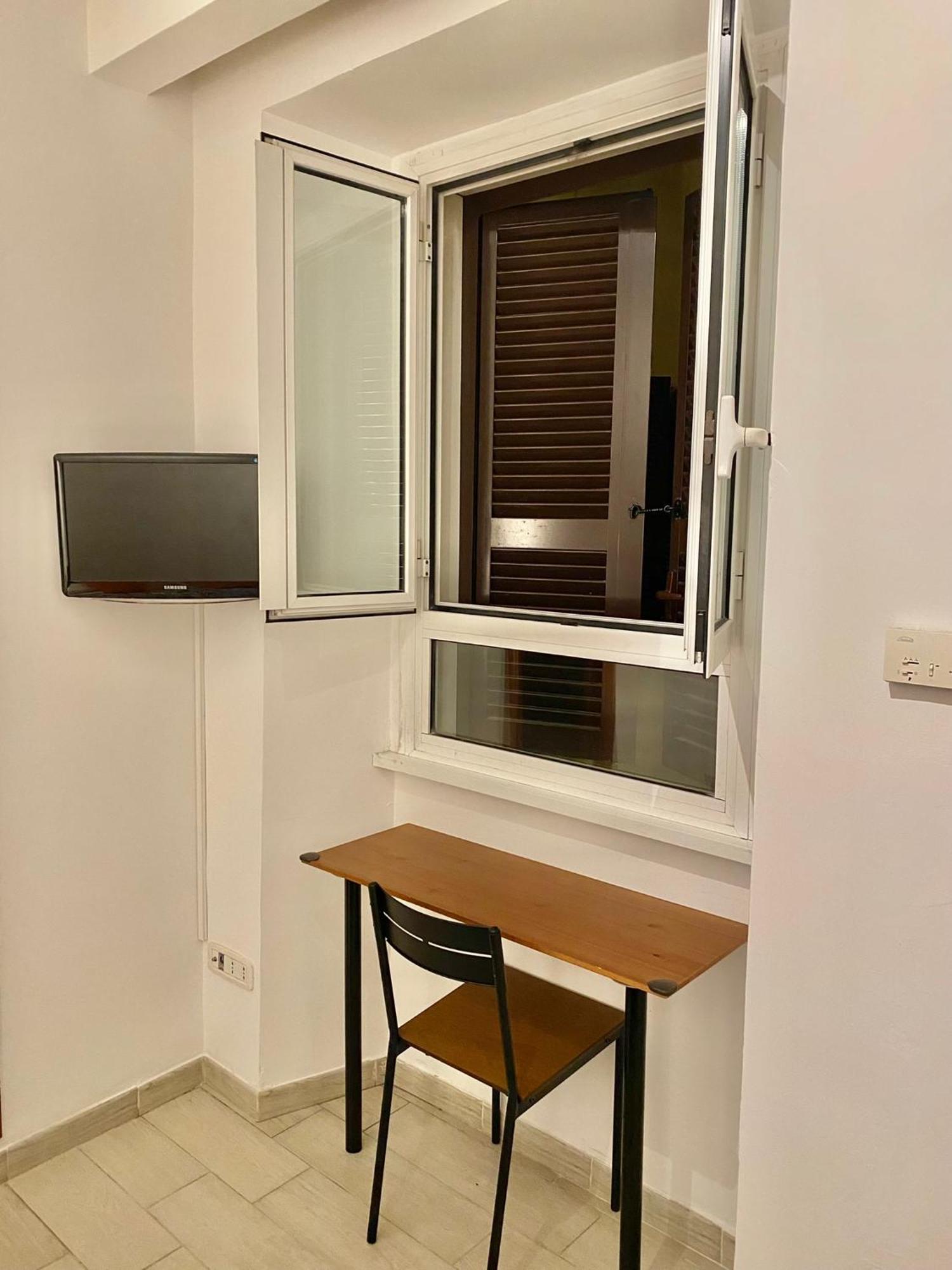 Overseas Guesthouse Roma Ngoại thất bức ảnh